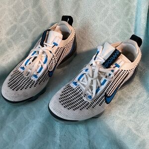 Nike (Youth) Size 6 VapoMax